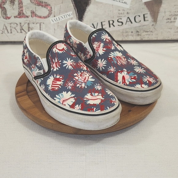 Vans Shoes - Vans Crew Red Floral Classic Slip On Sneakers. Size Womens 7  Mens 5.5